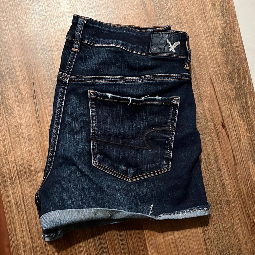 AE shorts size 8